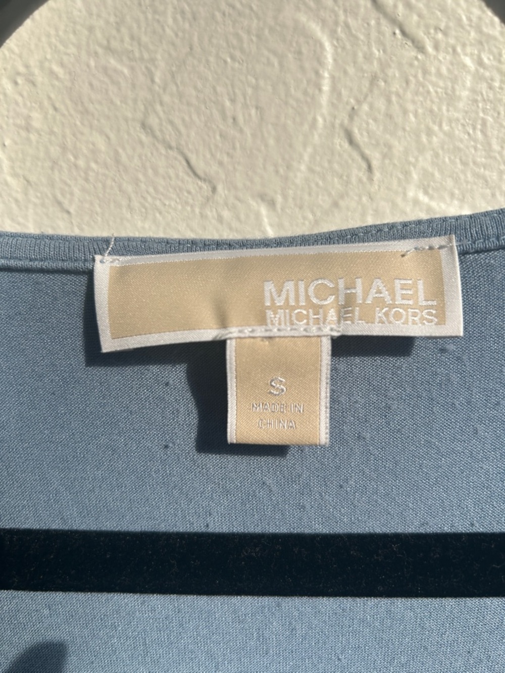 Michael Kors Light Blue V-Neck Layered Long-Sleeve Women's Top - Picture 4 of 6